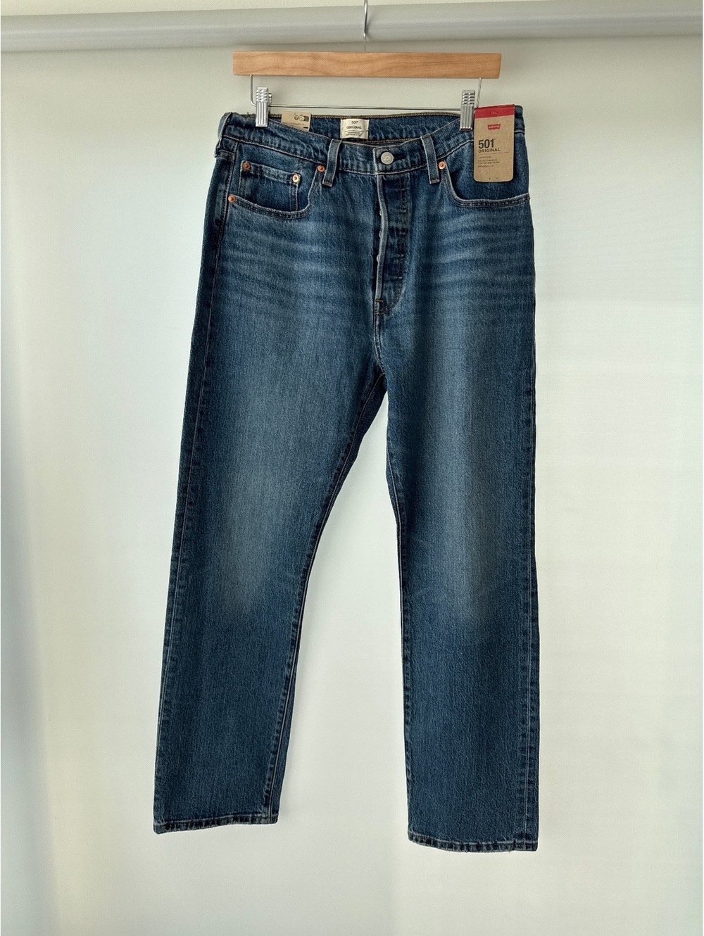 NWT Levi's 501 Original Button Fly Jeans W32 L30 Medium Wash Straight Leg